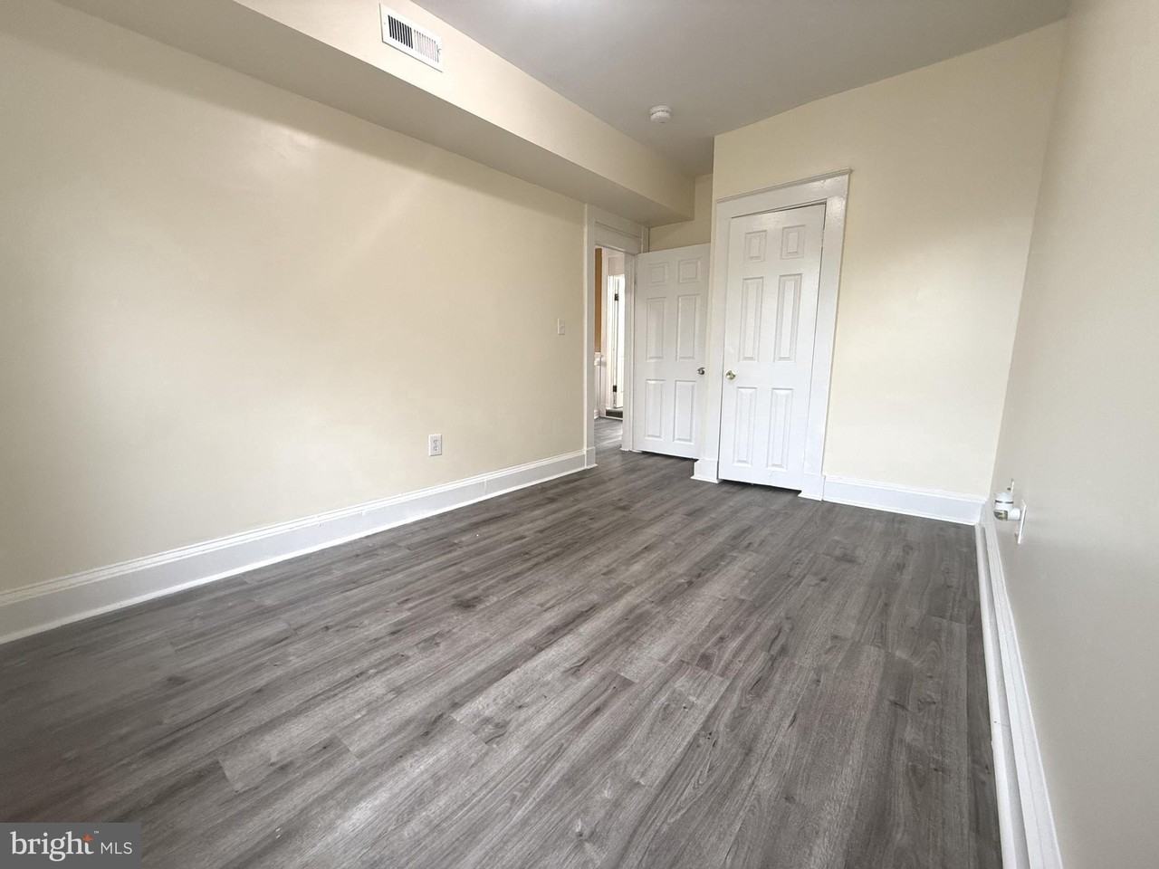 720 Springfield Ave - Photo 2 of 50