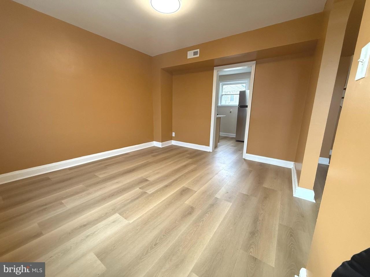 804 Radnor Ave - Photo 7 of 44