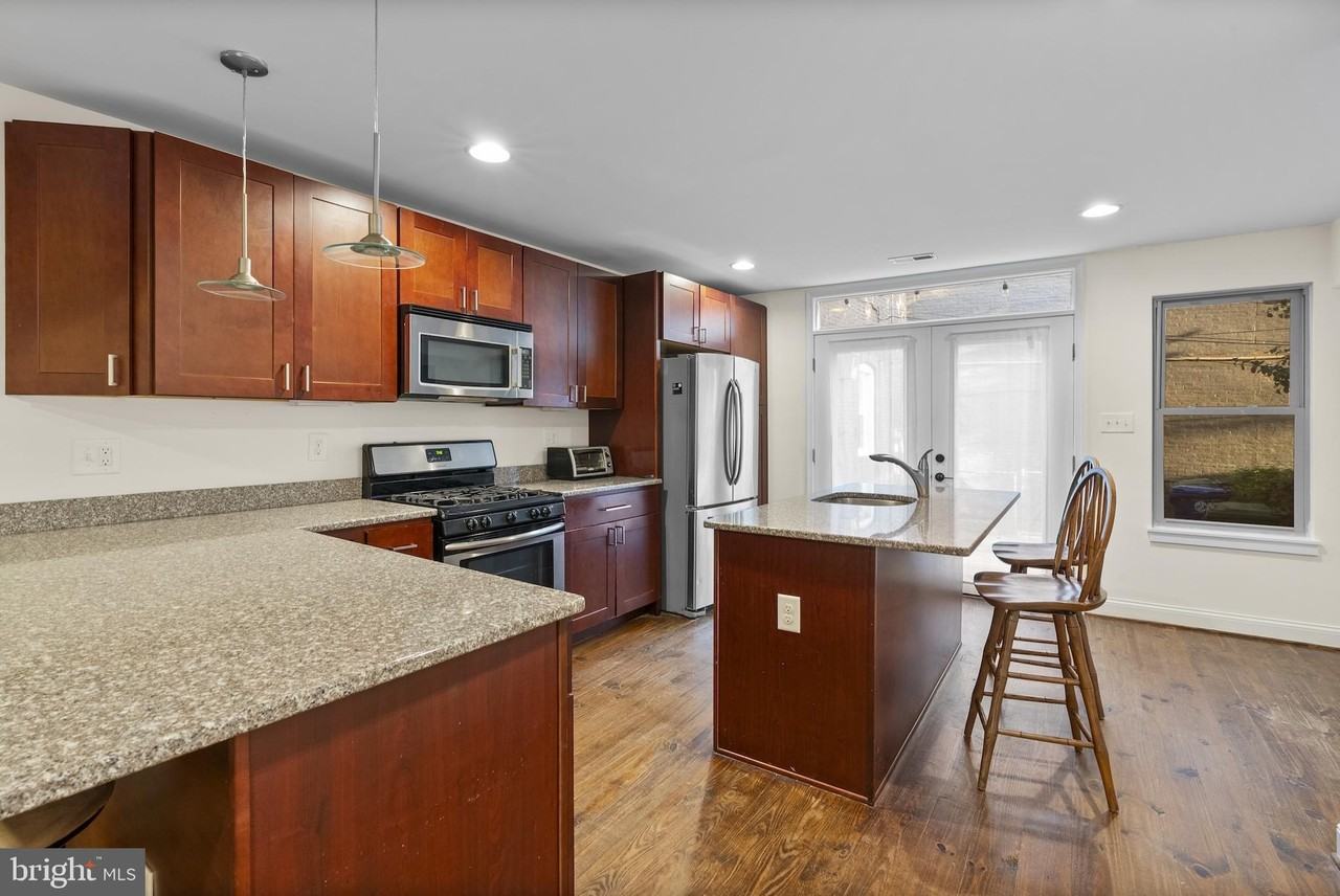 402 E Fort Ave - Photo 5 of 35