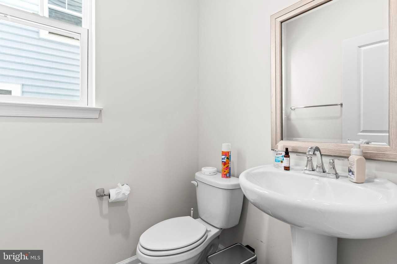 9859 Selkie Ln - Photo 7 of 47