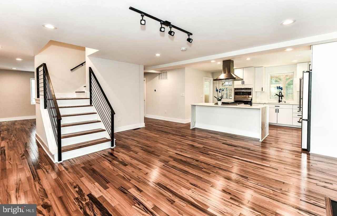 5311 Roosevelt St - Photo 2 of 18