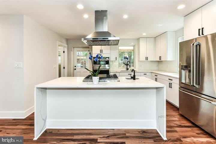 5311 Roosevelt St - Photo 7 of 18