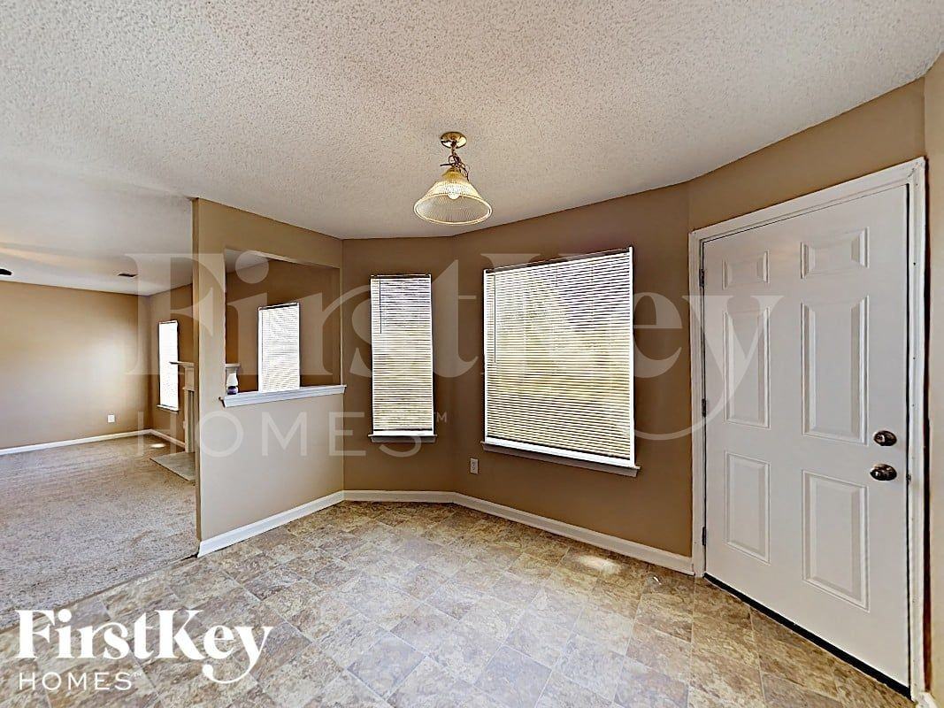 164 Penny Ln - Photo 6 of 16