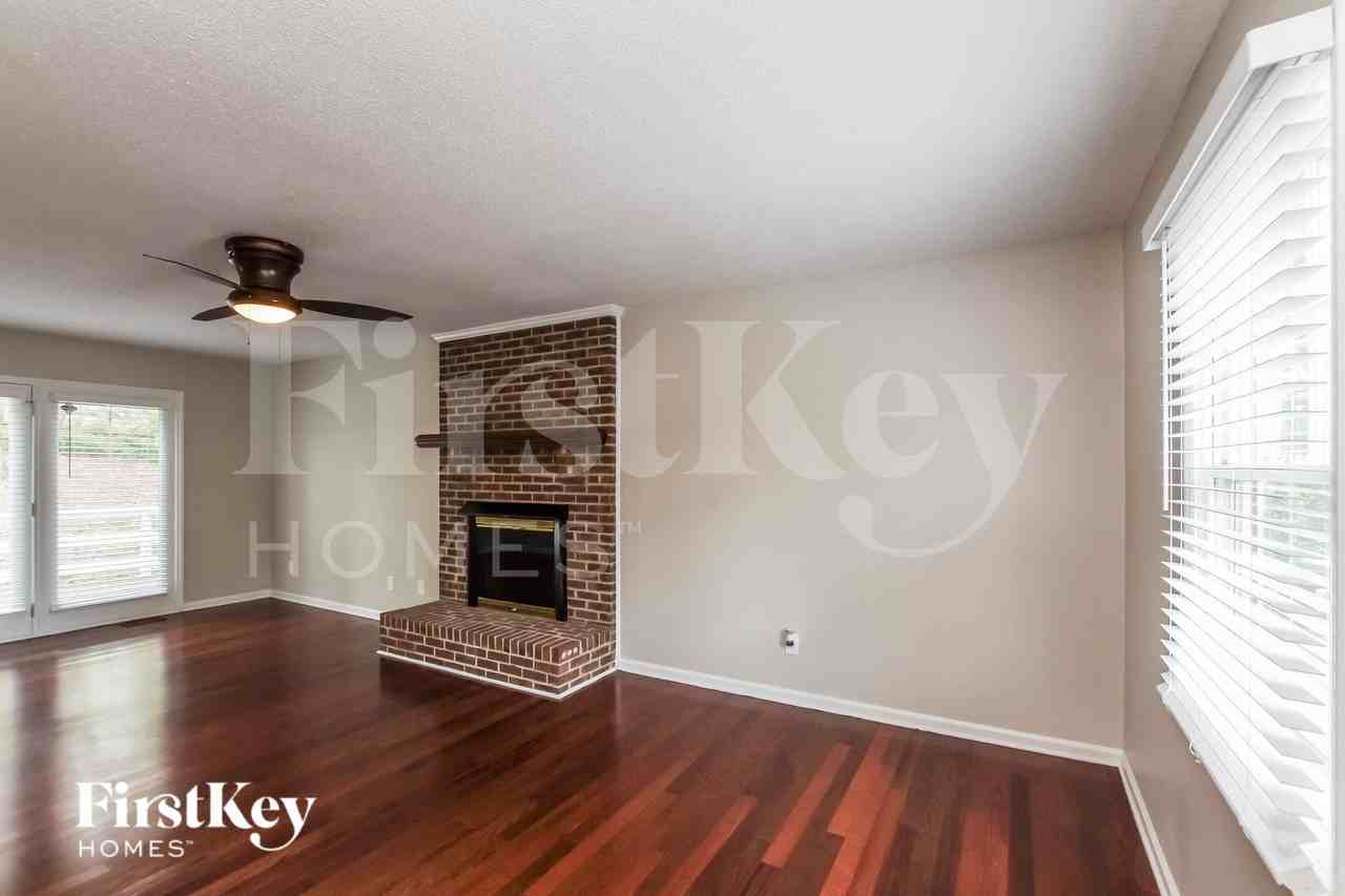 145 Antelope Dr - Photo 3 of 15