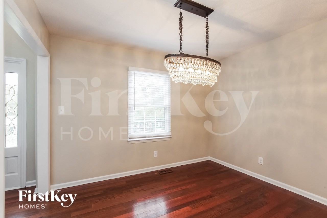 145 Antelope Dr - Photo 4 of 15