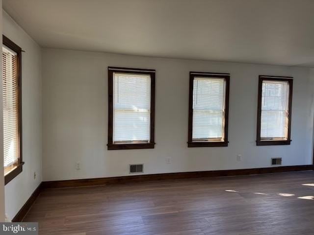 227 Fairview Ave - Photo 7 of 30