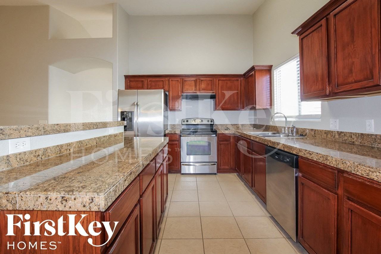 14391 W Carlin Dr - Photo 6 of 14