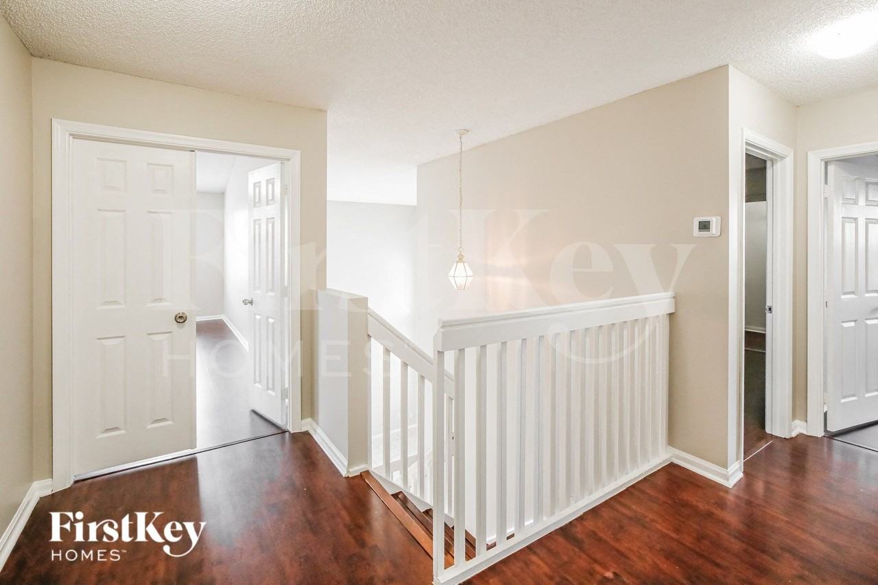 1436 Nwlane - Photo 2 of 16