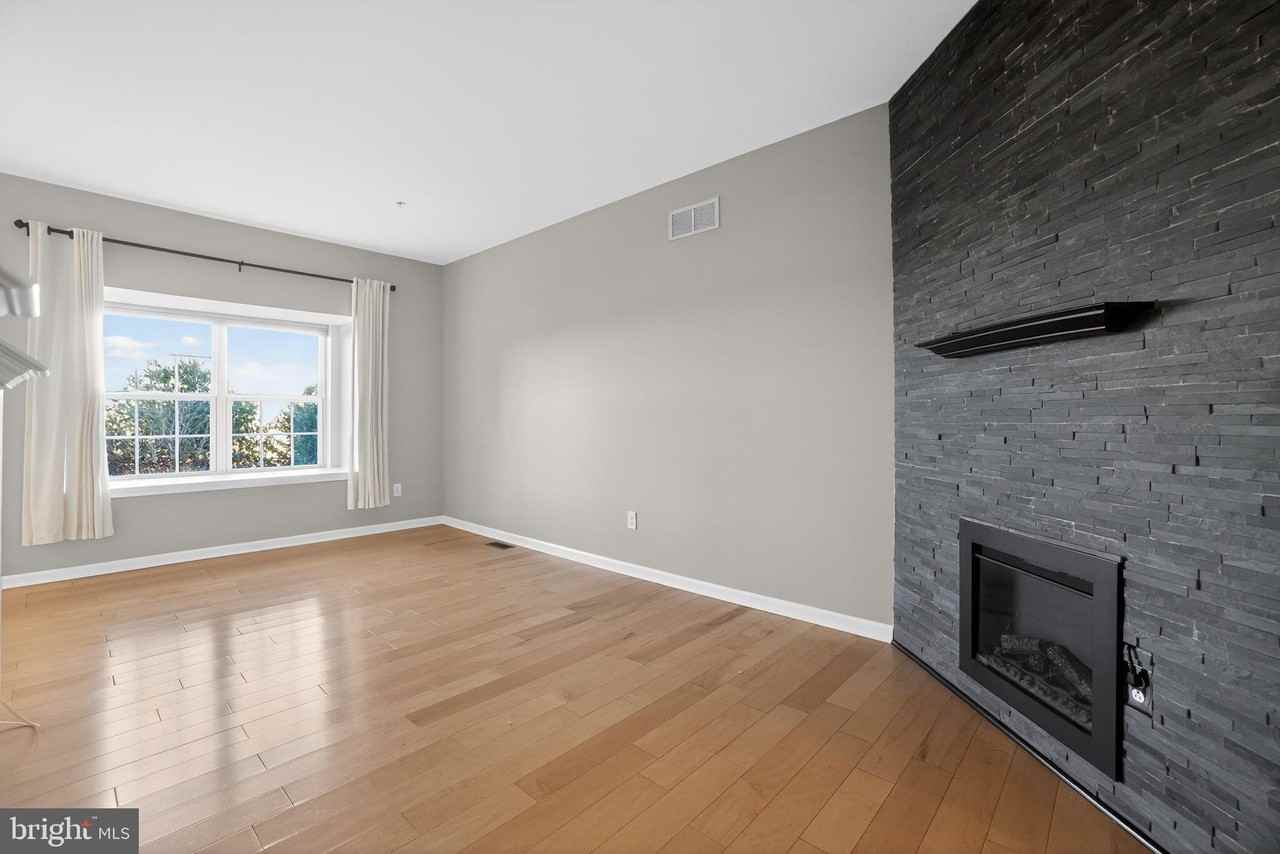 3669 Jacob Stout Rd Unit 8 #8 - Photo 5 of 34