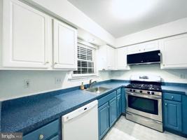 featured image of 3005 Creekside Ct Unit 43 #43