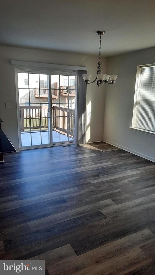 815 Schooner Ln - Photo 4 of 15