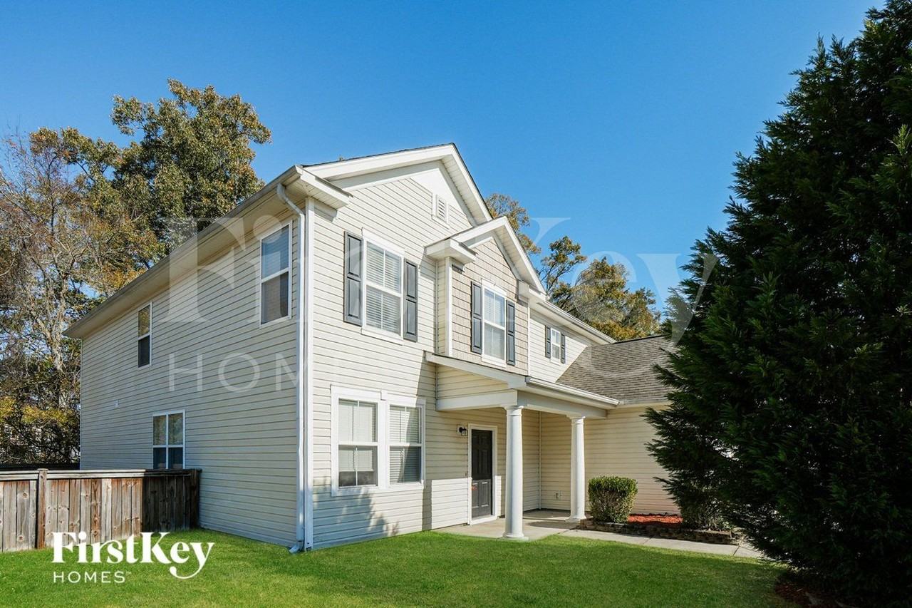 123 Salt Meadow Ln - Photo 2 of 19