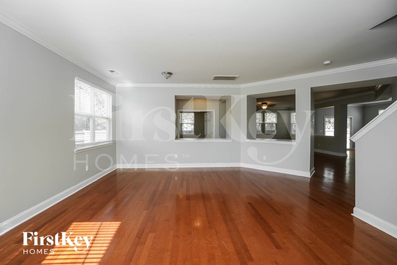 123 Salt Meadow Ln - Photo 3 of 19