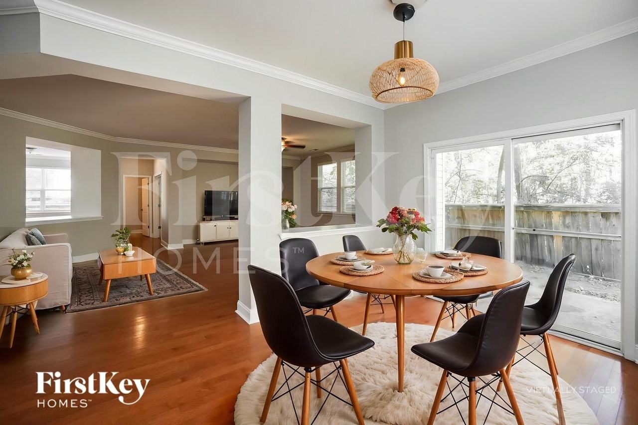 123 Salt Meadow Ln - Photo 6 of 19