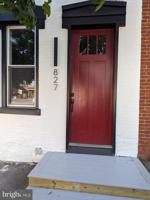 featured image of 827 N Queen St