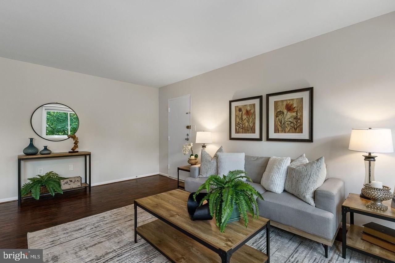 3330 S 28th St Apt 401 #401 - Photo 2 of 21