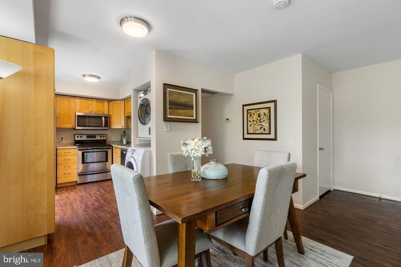 3330 S 28th St Apt 401 #401 - Photo 5 of 21