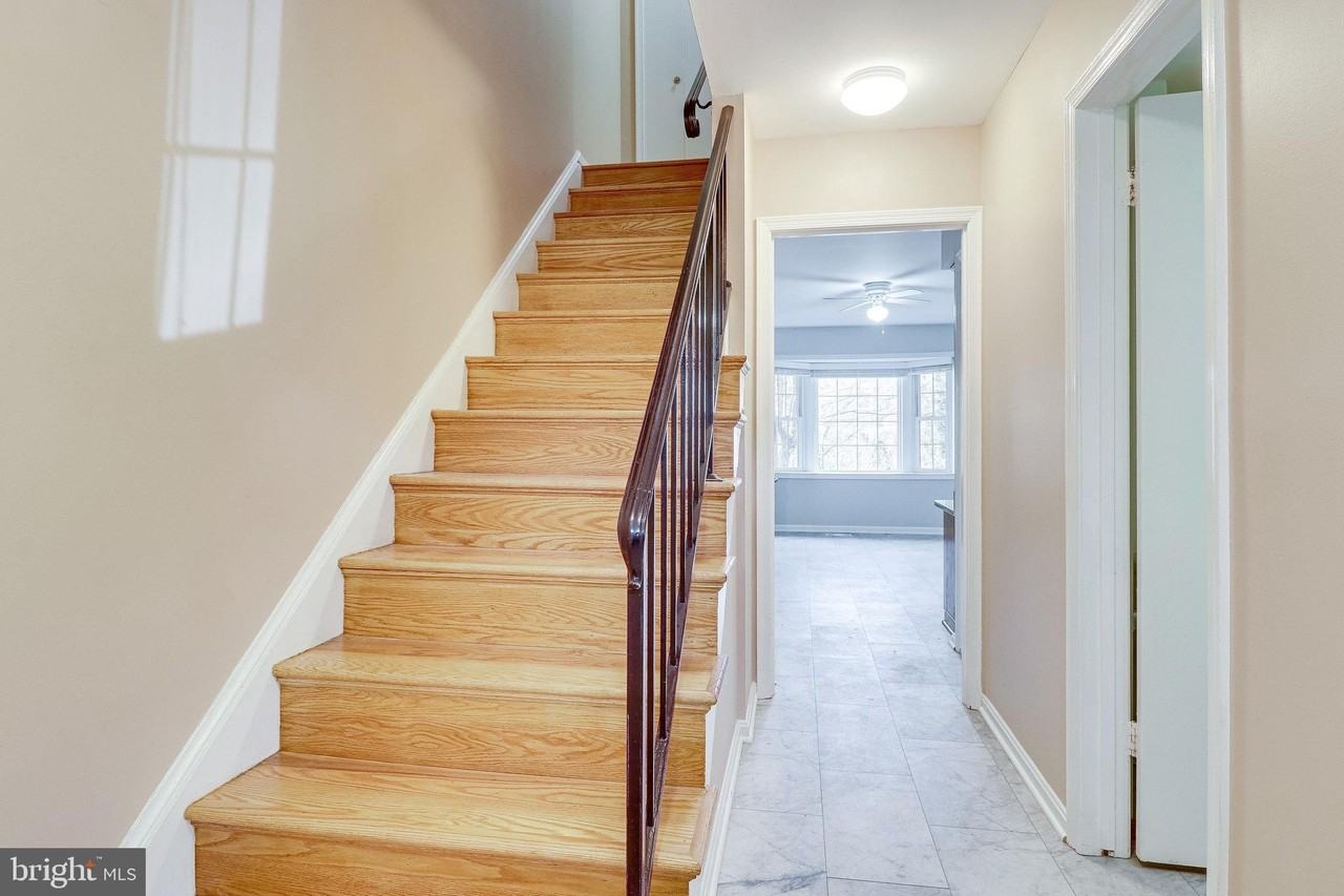 3227 Dunster Ct - Photo 3 of 30