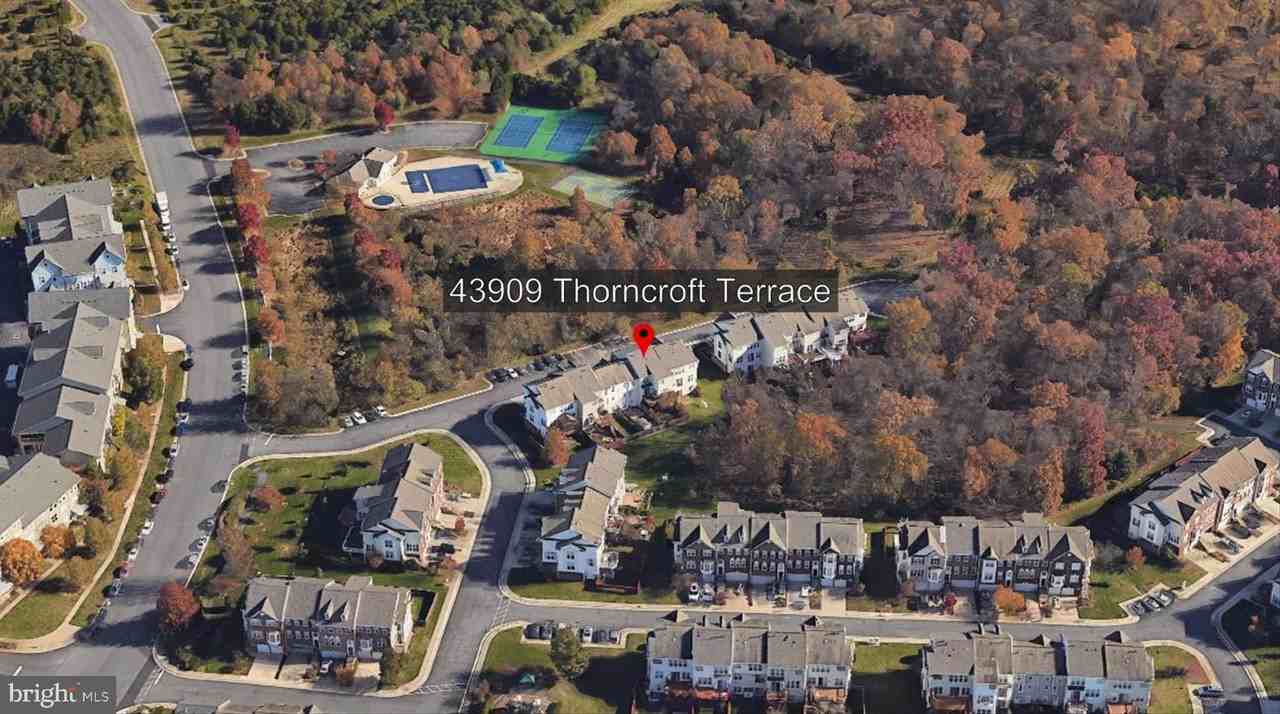 43909 Thorncroft Ter - Photo 2 of 35