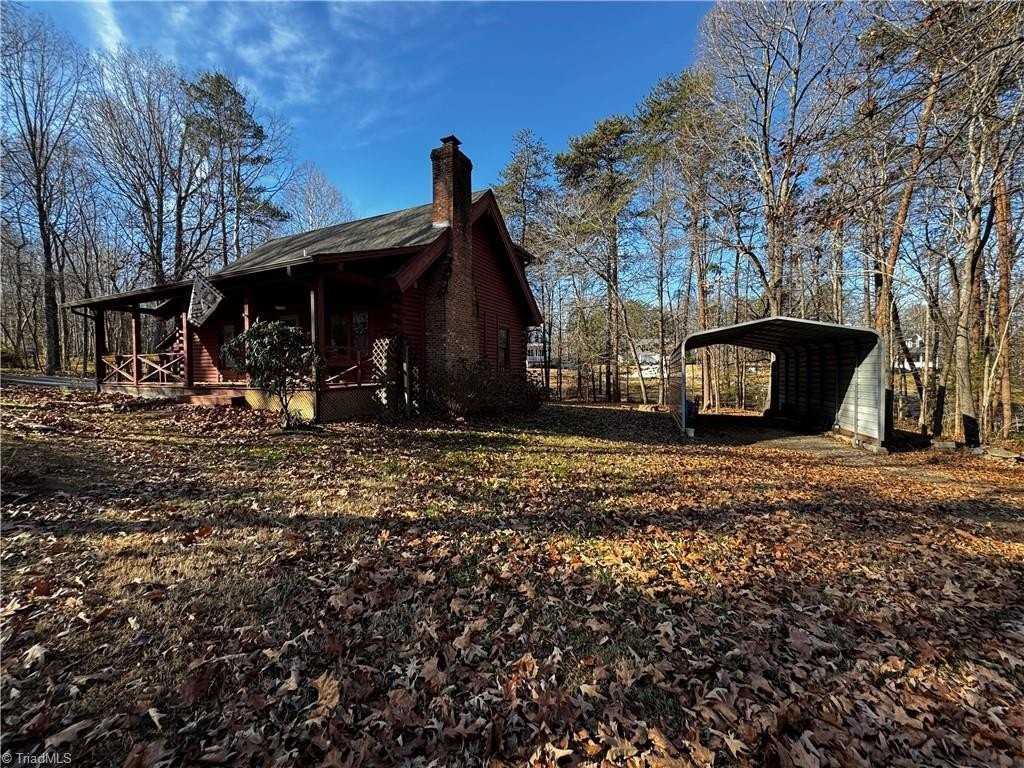 257 Kim St - Photo 2 of 19