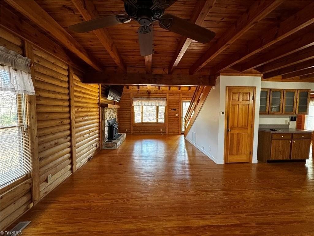 257 Kim St - Photo 6 of 19