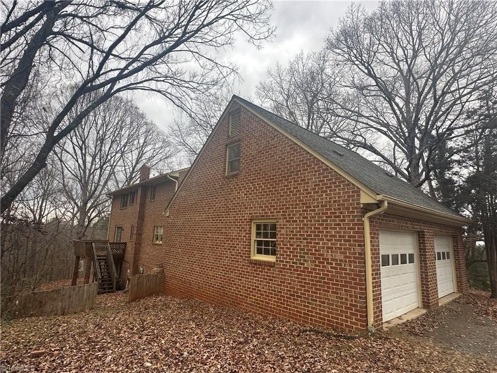 210 Rhynehardt Rd - Photo 4 of 29