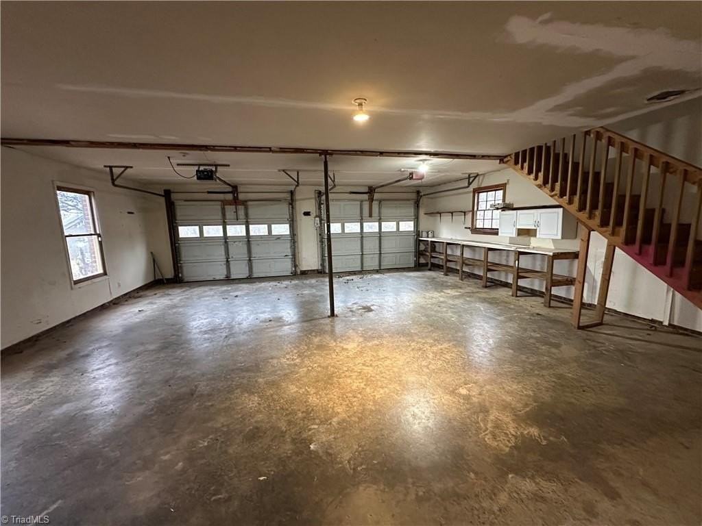 210 Rhynehardt Rd - Photo 5 of 29