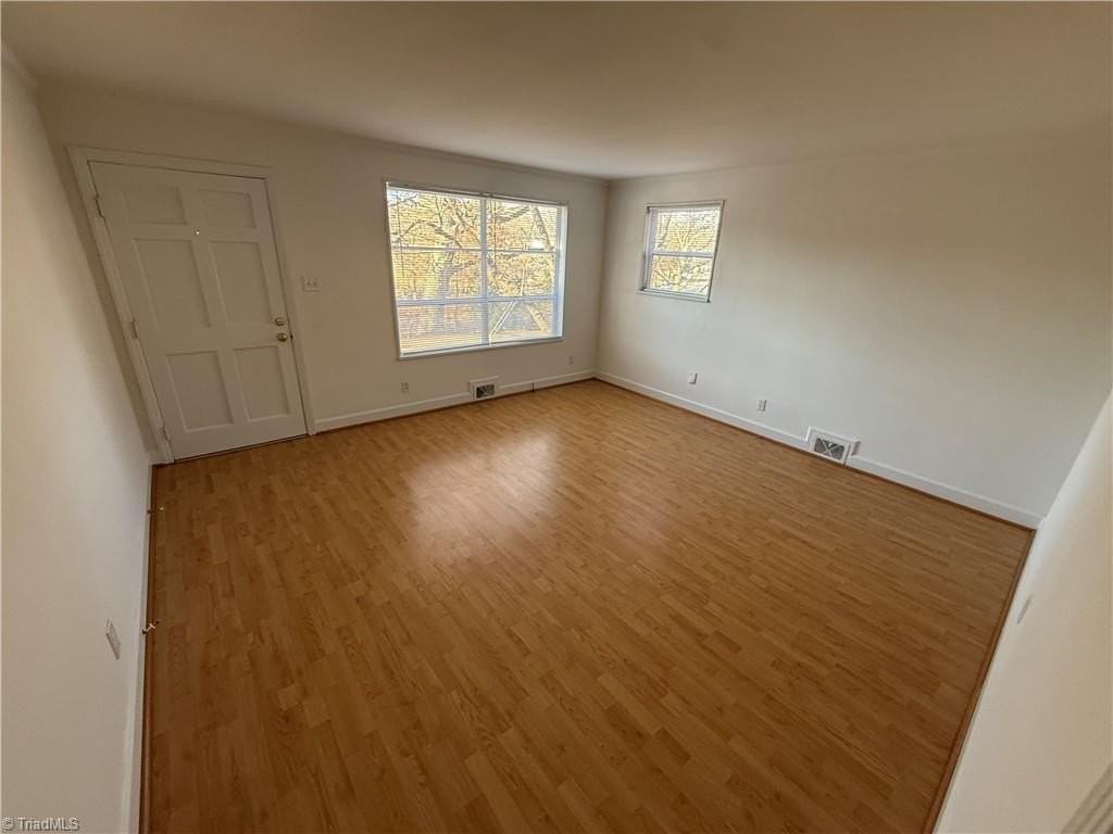 514 W End Blvd - Photo 3 of 8