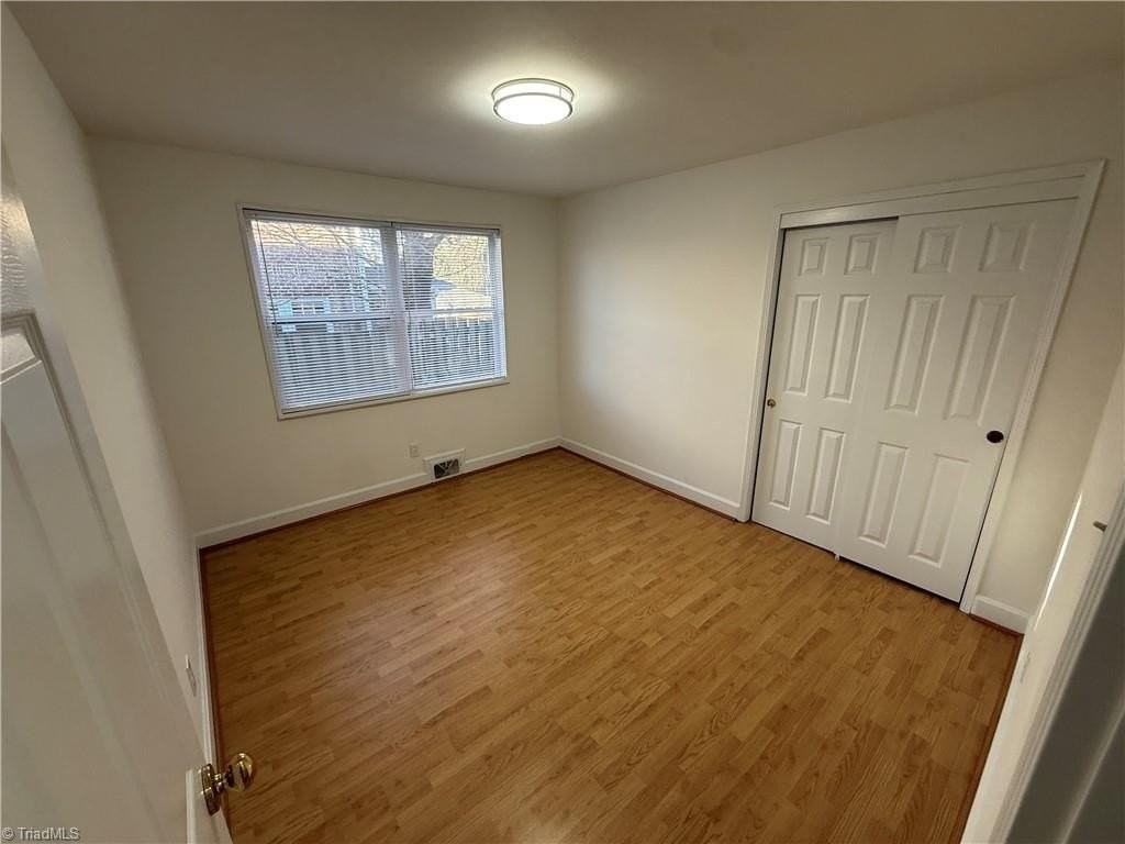 514 W End Blvd - Photo 7 of 8