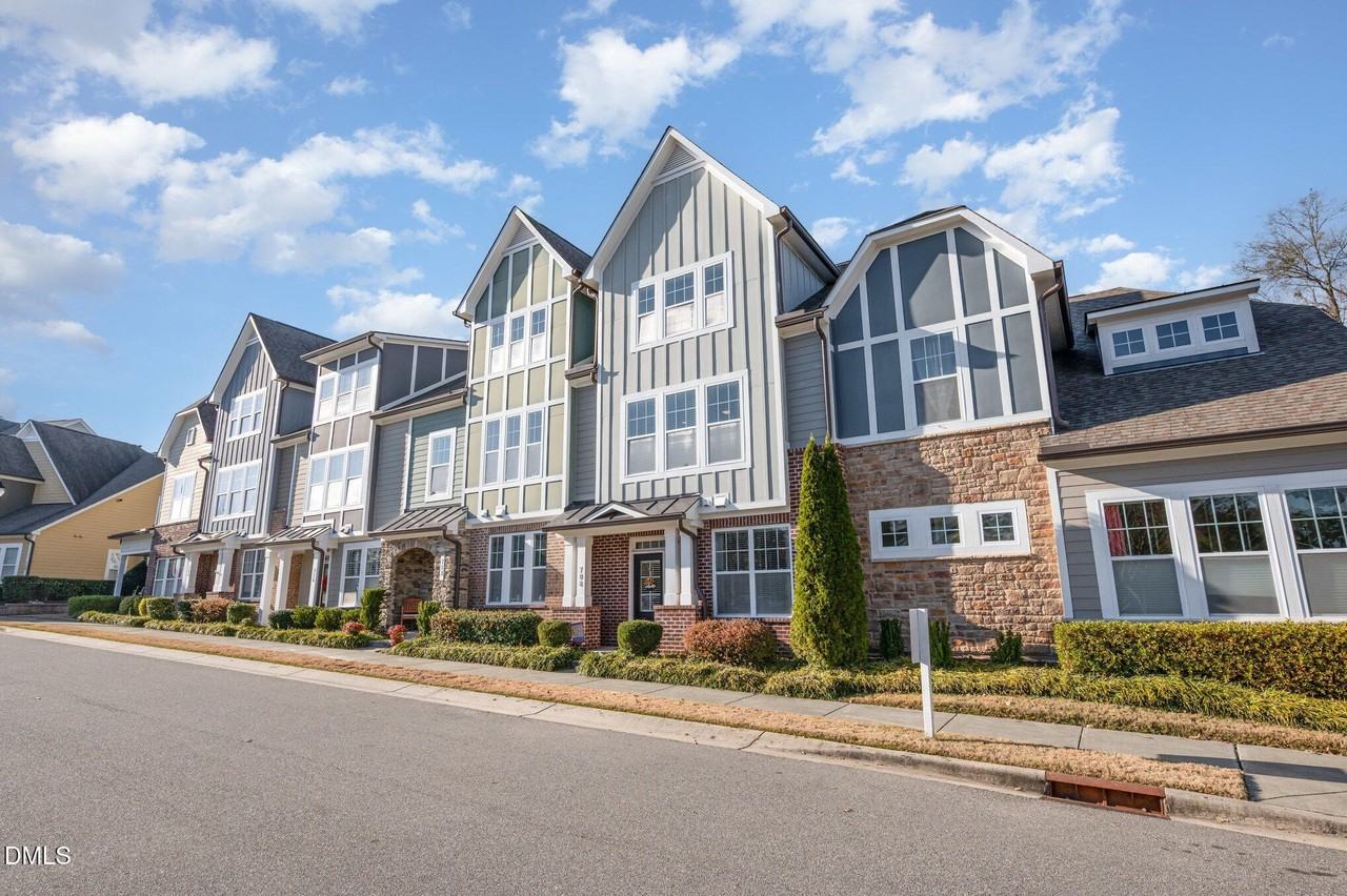 708 Fallon Grove Way - Photo 2 of 26