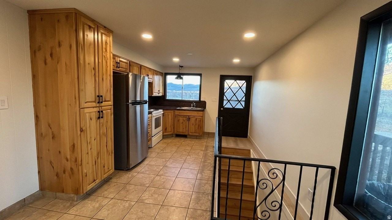 3784 N River Dr - Photo 7 of 22