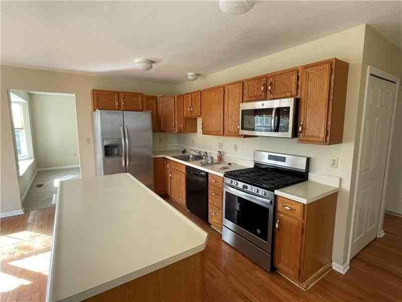 204 Quail Ct - Photo 4 of 18