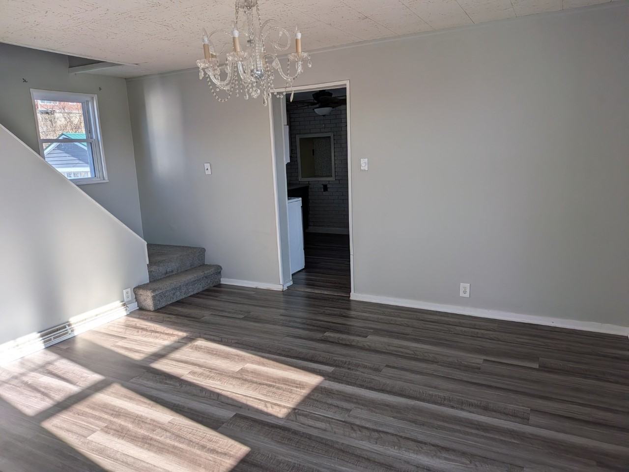 330 Shady Ave - Photo 4 of 10