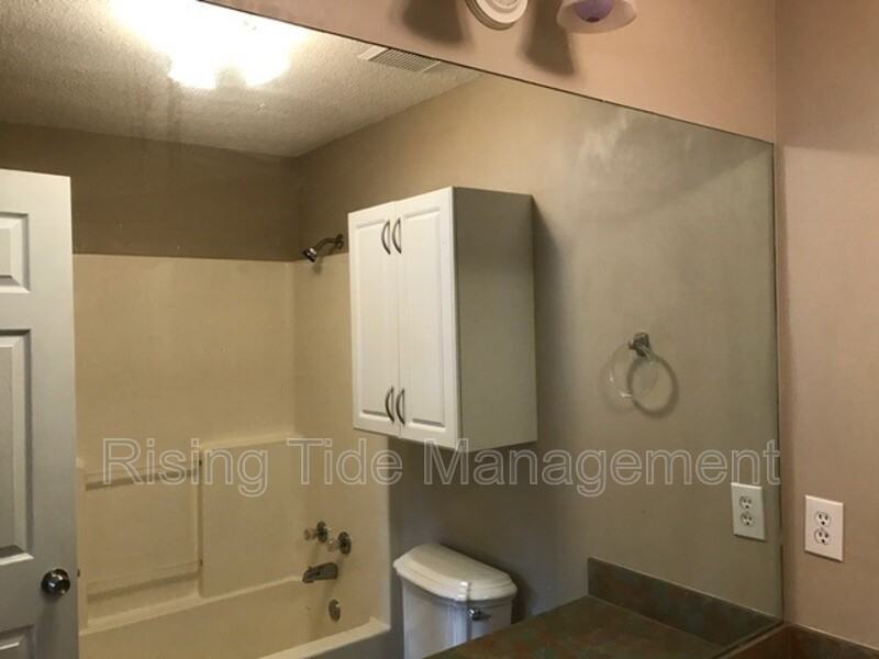 2208 Mountain View Rd - Photo 3 of 16