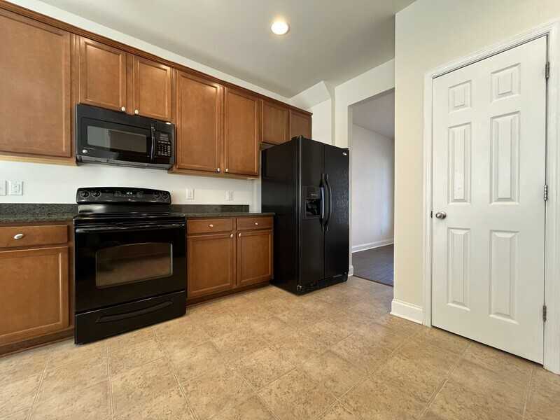 11907 Carolina Blossom Ln - Photo 5 of 20