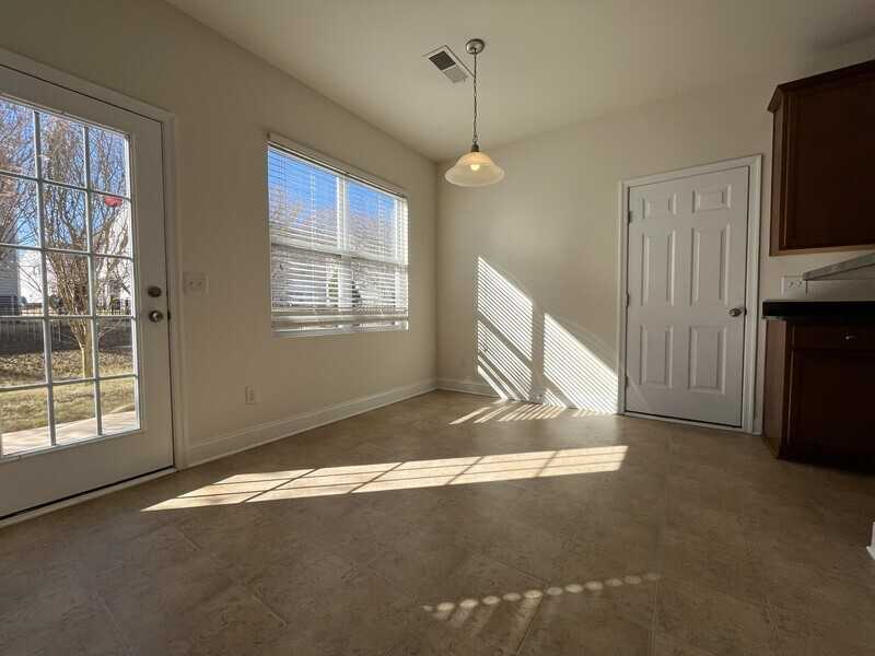 11907 Carolina Blossom Ln - Photo 6 of 20