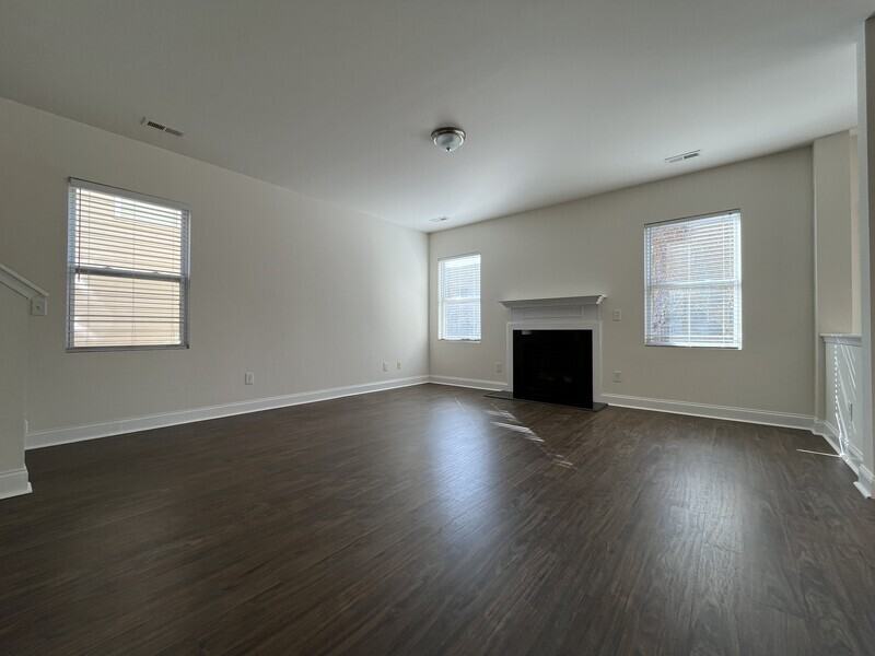 11907 Carolina Blossom Ln - Photo 7 of 20