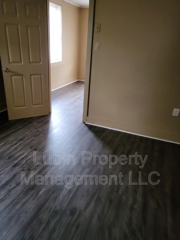 1527 Cella St - Photo 4 of 9