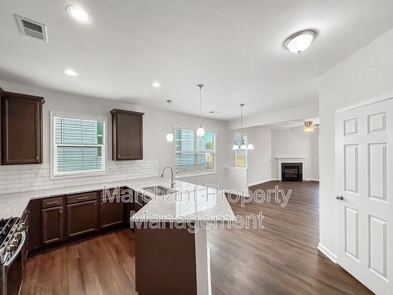 6 Ashborne Ln - Photo 4 of 26