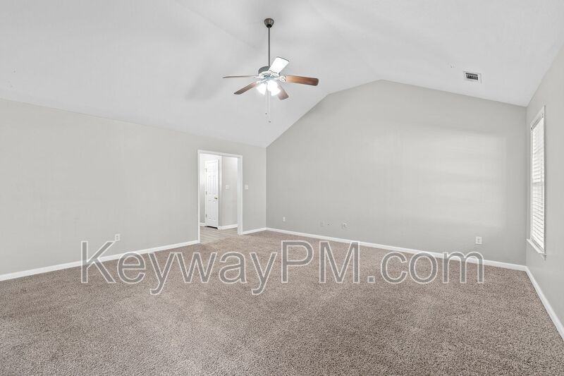 122 Oakwood Dr - Photo 7 of 30