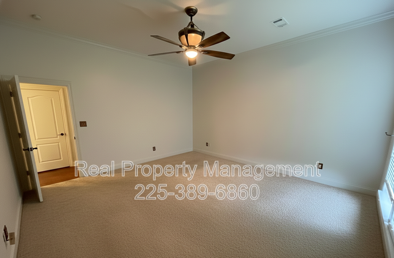 917 Fairwinds Ave - Photo 7 of 15