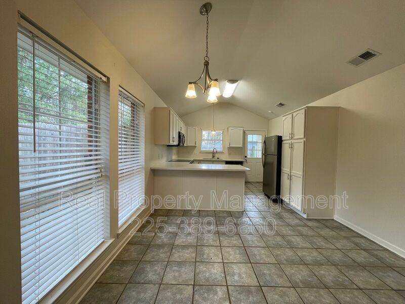 1345 Harwich Dr - Photo 7 of 23