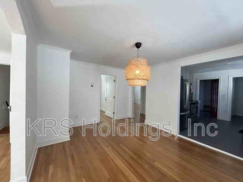 35 Westover Rd - Photo 3 of 14