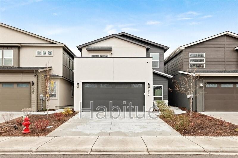 917 E Bissett St - Photo 6 of 49