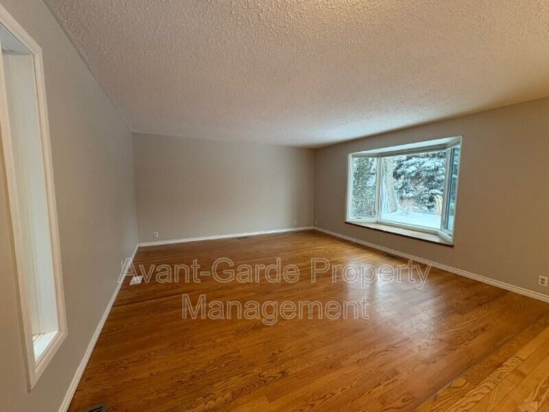 7614 149 St Nw - Photo 2 of 30