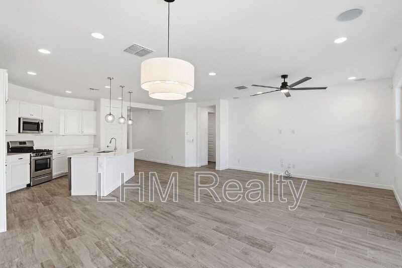 12364 E Ballentine Rd - Photo 7 of 36