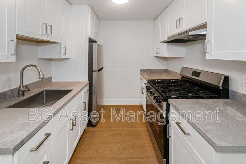 1507 Humboldt Ave #1 - Photo 3 of 20