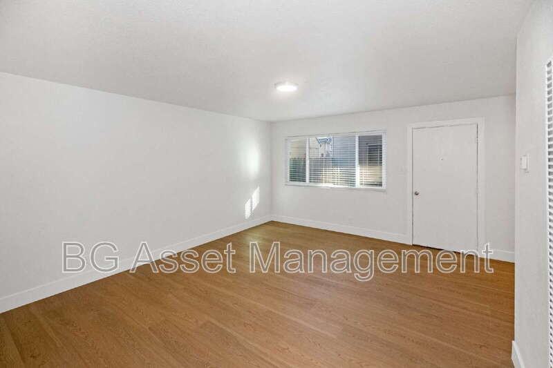 1507 Humboldt Ave #1 - Photo 7 of 20