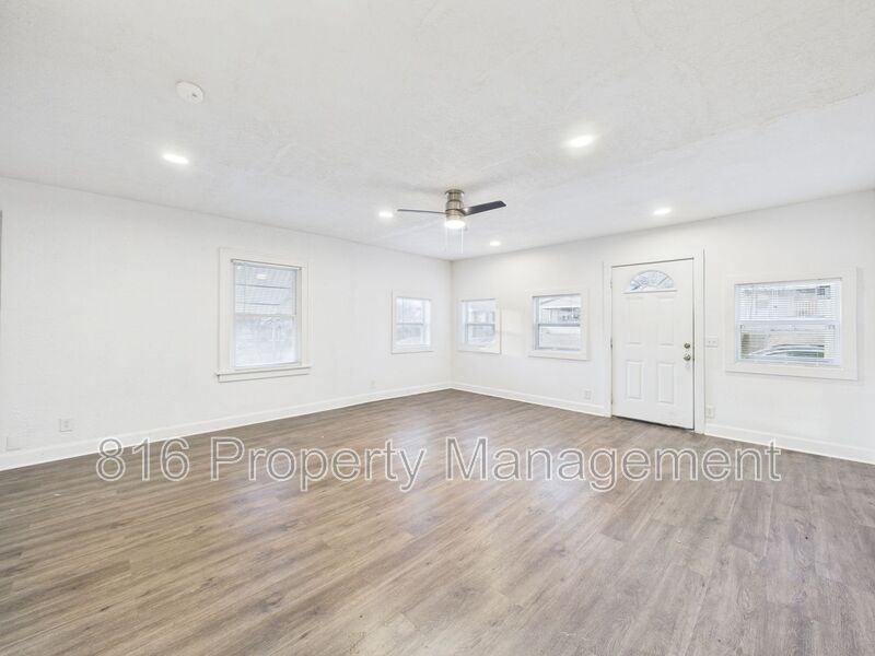 1513 Rowland Ave - Photo 2 of 28