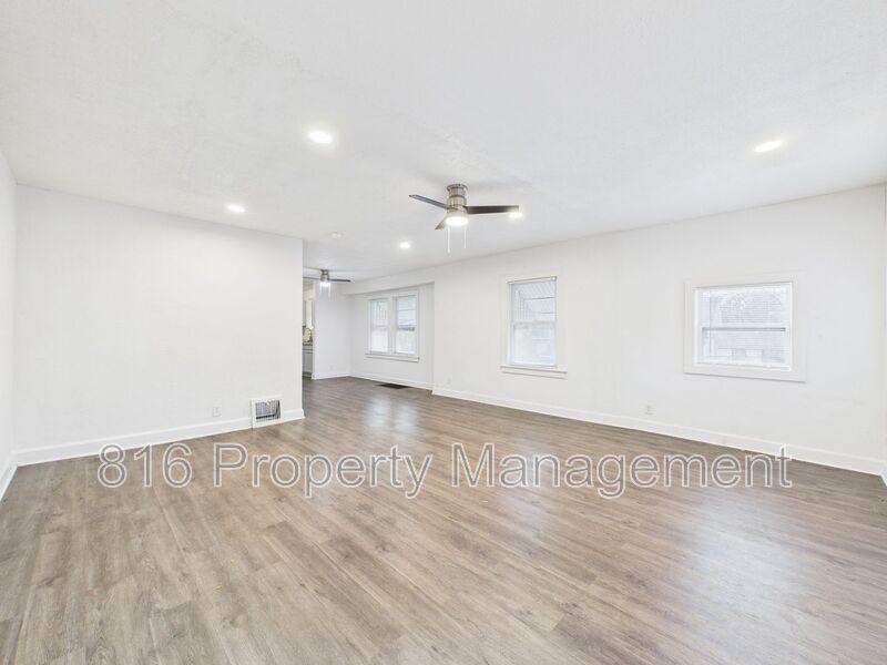 1513 Rowland Ave - Photo 4 of 28